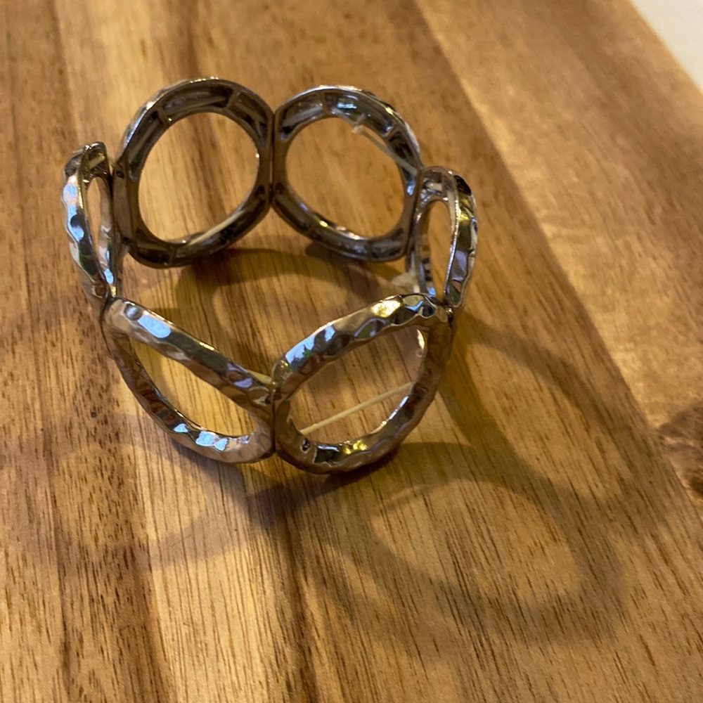 Silver Toned Open Circles Hammered Bracelet